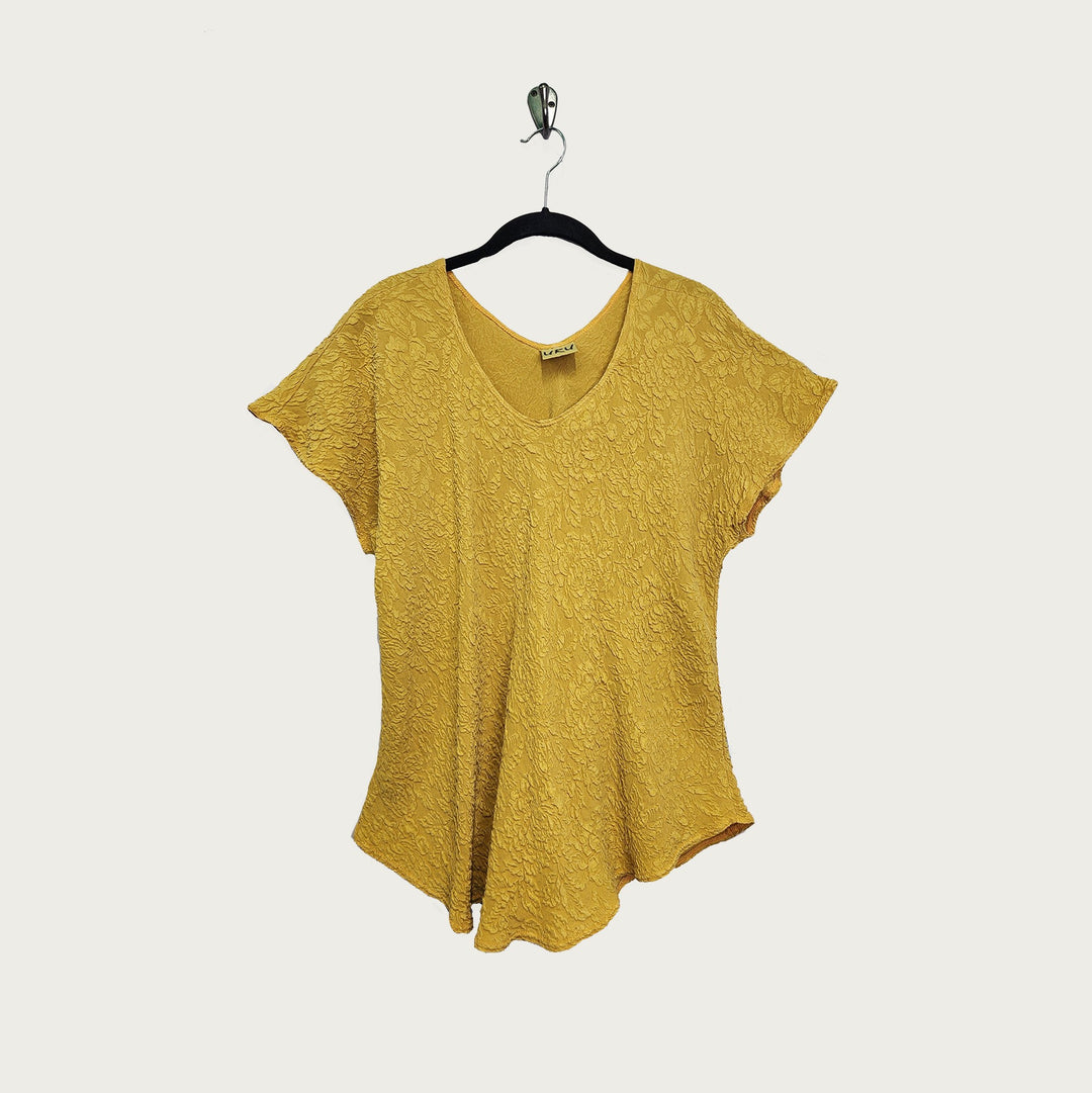 Bias Shell in Gold Textured Silk