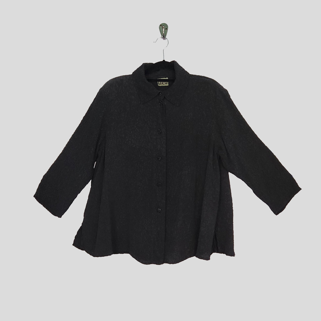 Country Shirt in Black Textured Silk