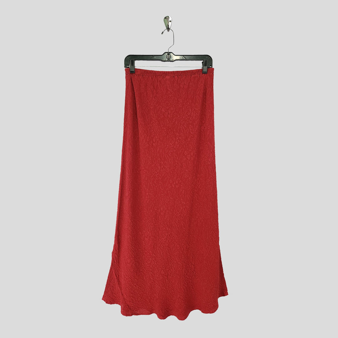 Long Skirt in Red Textured Silk